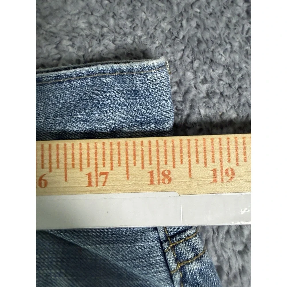Levis 569 Jeans Blue Relaxed Straight Fit Light Wash Mens Size 34x32 FITS 36x32